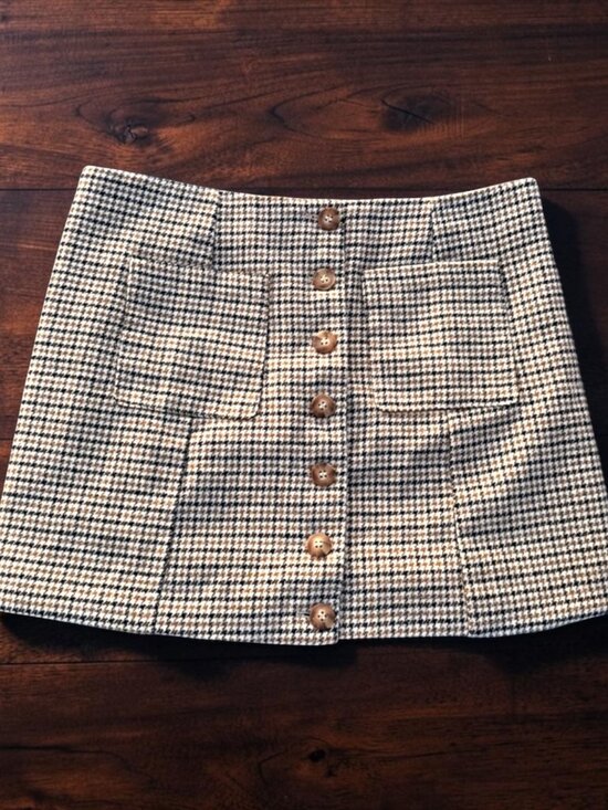 Joie Dresses & Skirts - Joie Medium Houndstooth Plaid Button-Front Dark Academia Mini Skirt Wool Blend